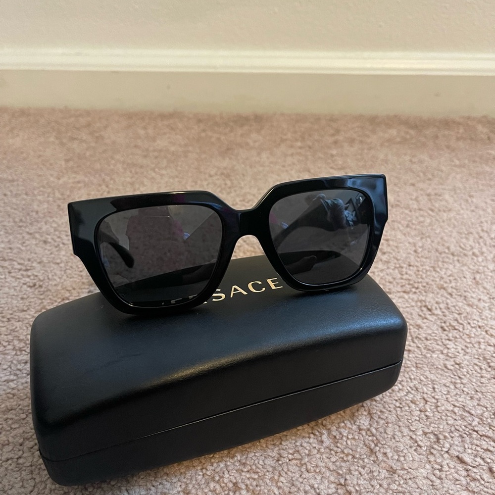 Versace Sunglasses Model 4409